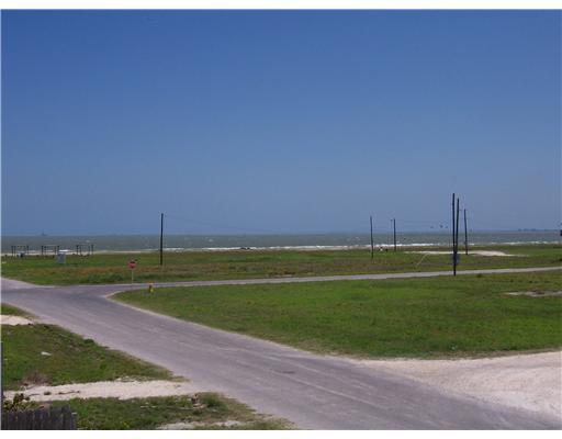 4502 Surfside Boulevard, Unit 6 Corpus Christi, TX 78402 - Photo 5 of 5 a view of a golf course