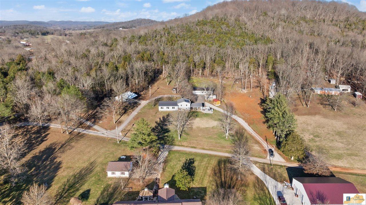 698 Rowletts Road Horse Cave, KY 42749 - Photo 71 of 99 Gallery Image 71