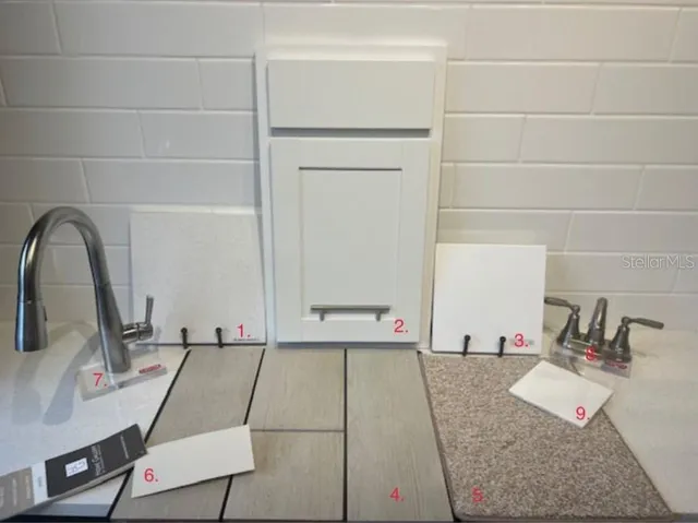 $389,999 | 2451 29th Street East, Palmetto, FL 34221