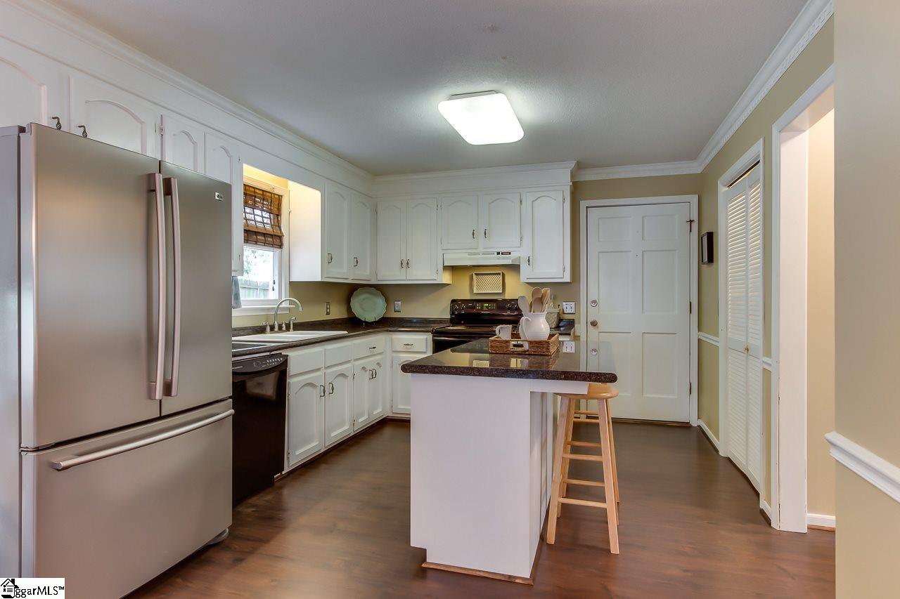 400 Spring Meadow Road Simpsonville, SC 29680 - Photo 8 of 36 Gallery Image 8