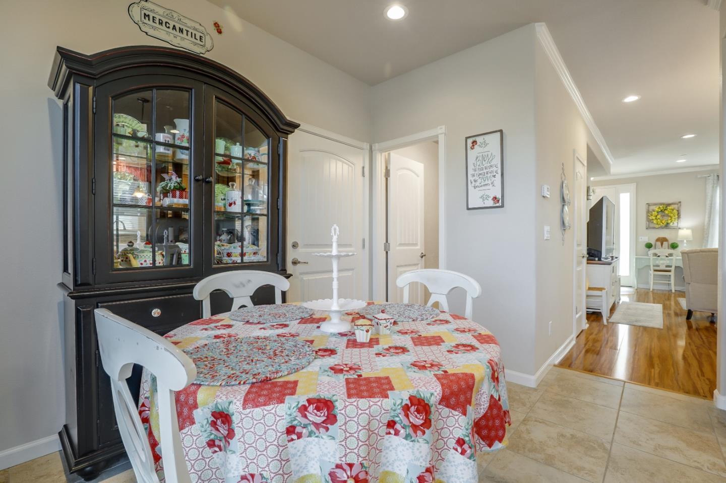 260 Springtime Circle Hollister, CA 95023 - Photo 18 of 46 a bedroom with a bed and a large mirror with the dresser