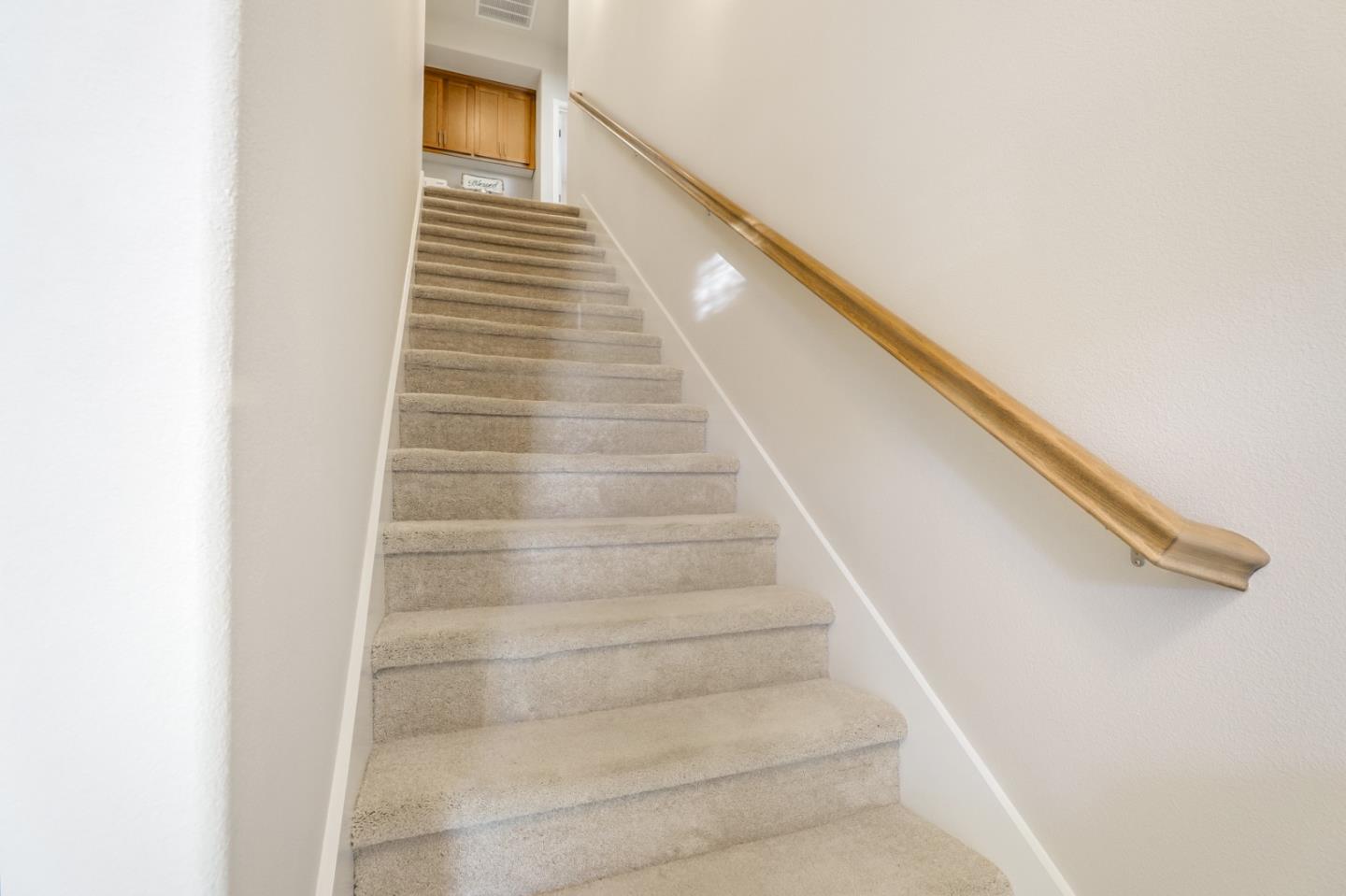 260 Springtime Circle Hollister, CA 95023 - Photo 25 of 46 a view of entryway