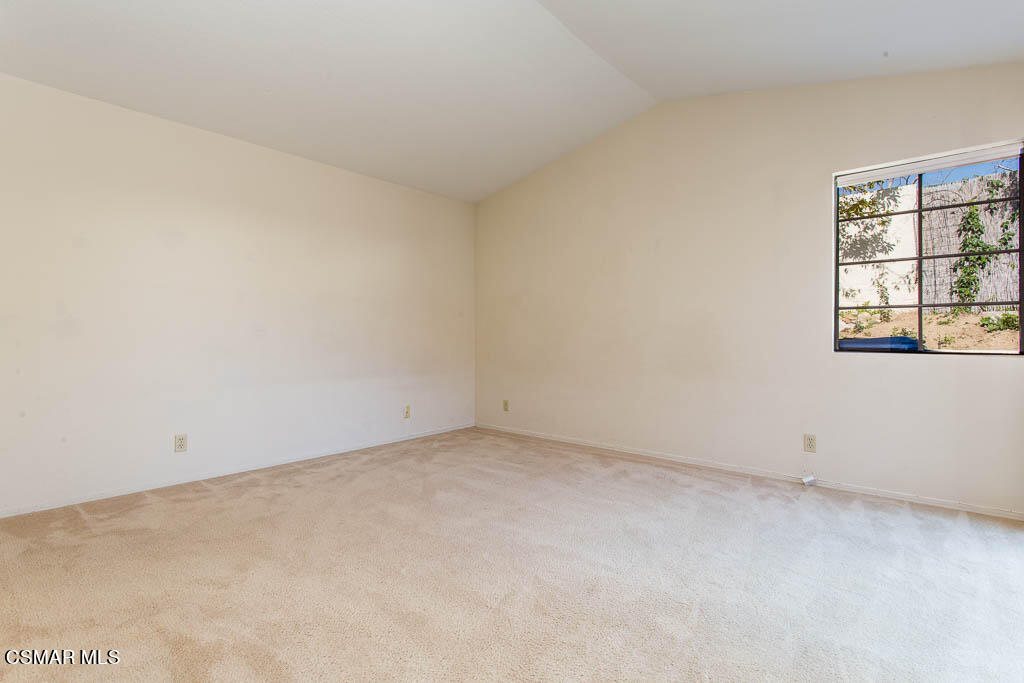 753 Congressional Road Simi Valley, CA 93065 - Photo 13 of 37 an empty room with a window