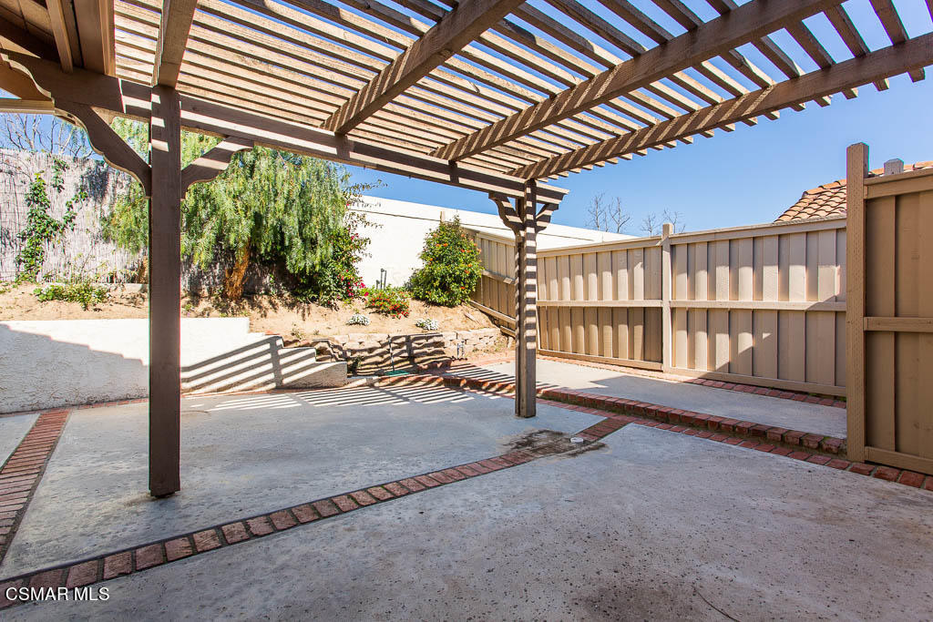 753 Congressional Road Simi Valley, CA 93065 - Photo 23 of 37 a view of a porch
