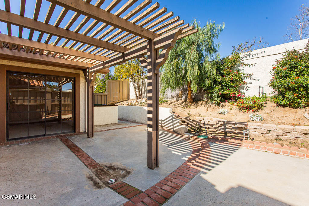 753 Congressional Road Simi Valley, CA 93065 - Photo 24 of 37 a view of an outdoor space