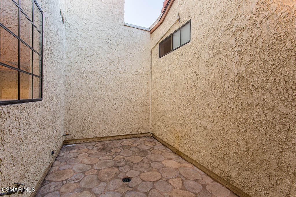 753 Congressional Road Simi Valley, CA 93065 - Photo 10 of 37