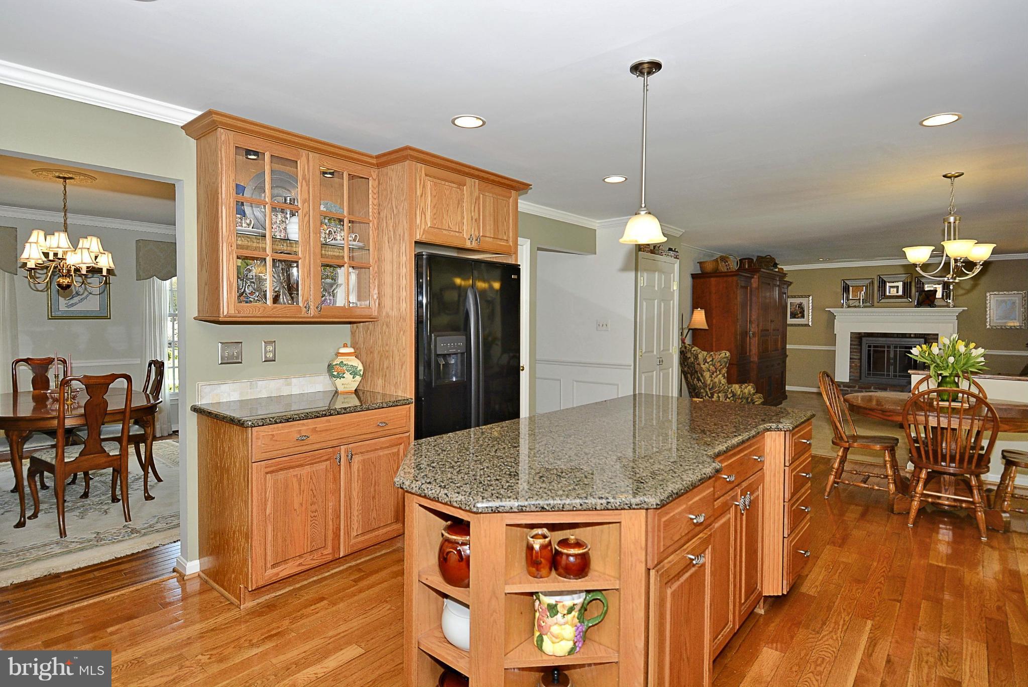 7' Island and Hardwood Flooring