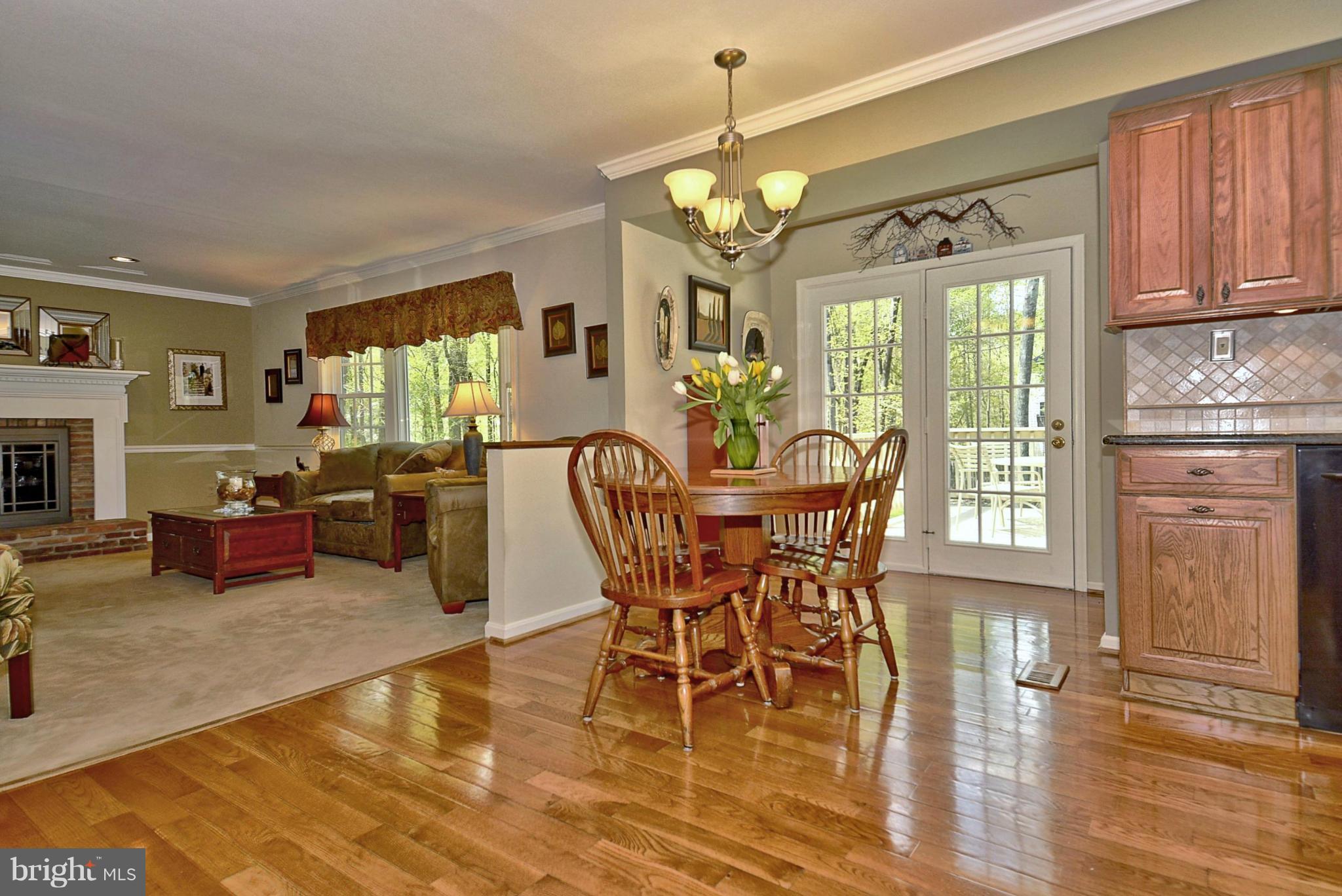 15528 Langside Street Silver Spring, MD 20905 - Photo 9 of 30 Breakfast area off Kitchen
