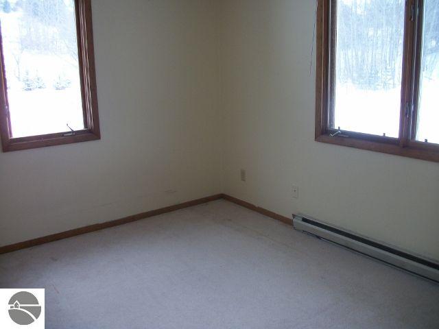 6100 Brackett Road Williamsburg, MI 49690 - Photo 11 of 18 1733717-10.JPG