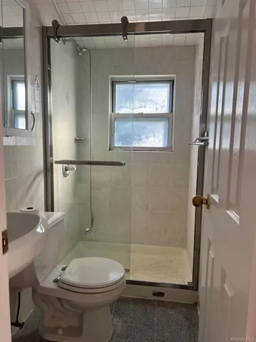 $2,850 | 64-48 Cloverdale Boulevard, Unit 2 | Oakland Gardens