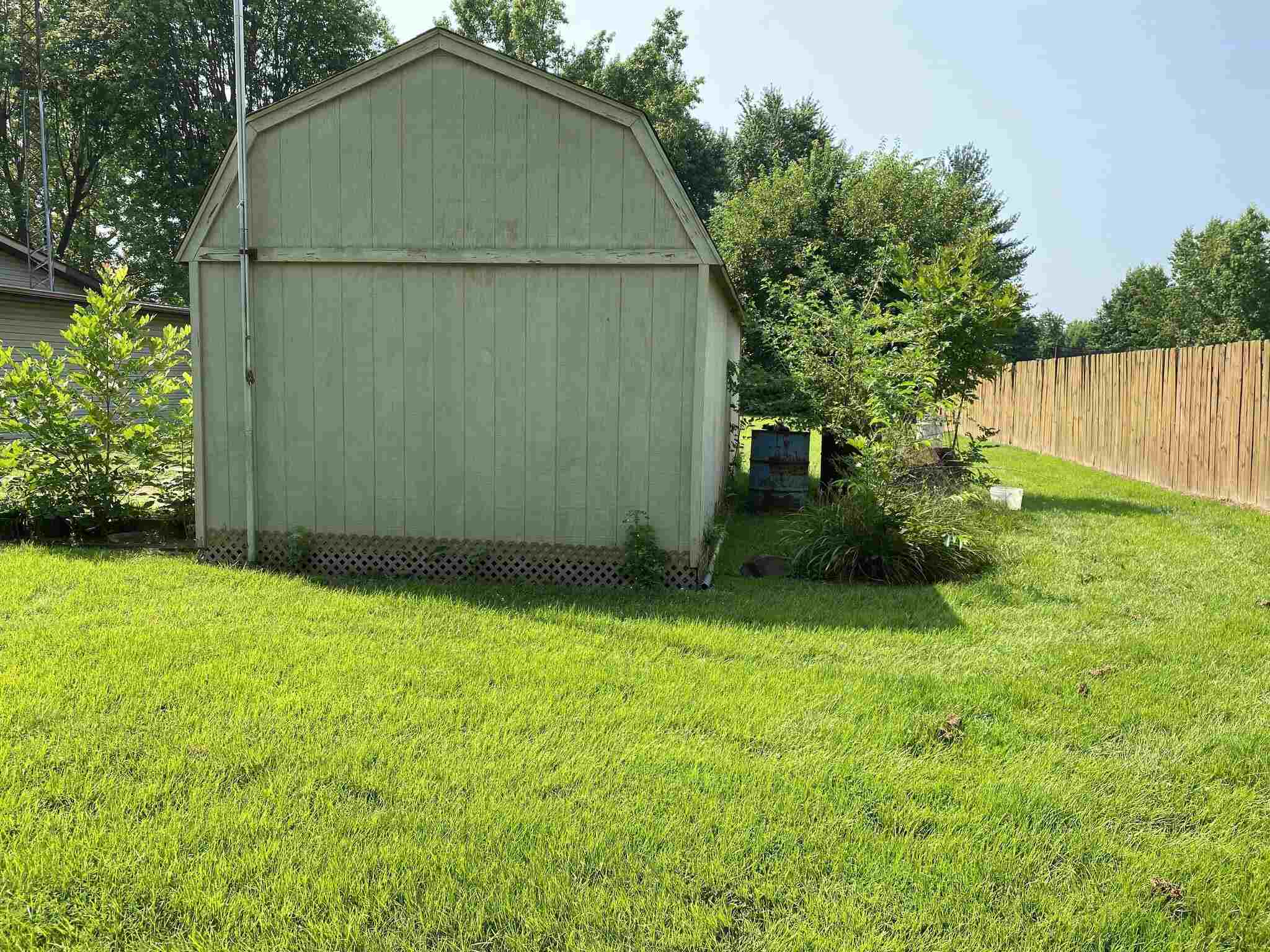 1197 Caprice Road West Frankfort, IL 62896 - Photo 32 of 37 Gallery Image 32