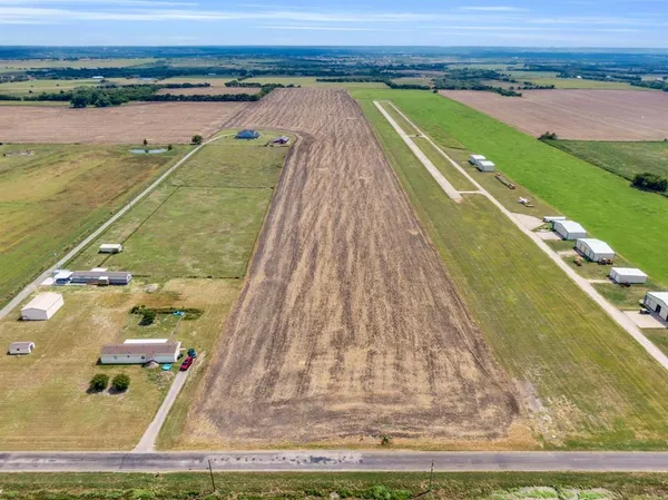 $894,000 | 345 North Armstrong Road, Venus, TX 76084