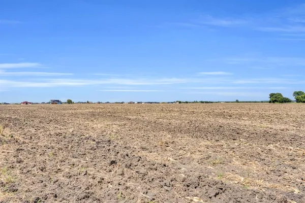 $894,000 | 345 North Armstrong Road, Venus, TX 76084