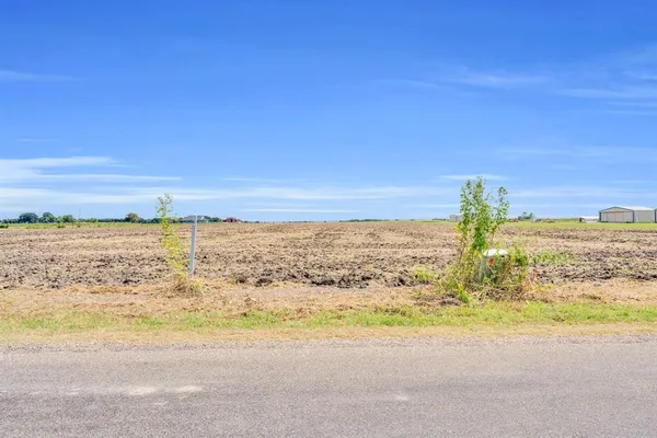 $894,000 | 345 North Armstrong Road, Venus, TX 76084