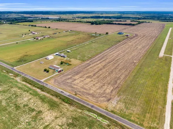 $894,000 | 345 North Armstrong Road, Venus, TX 76084