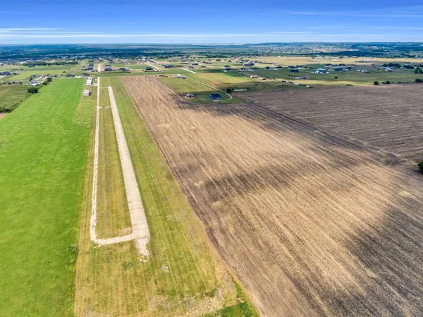 $894,000 | 345 North Armstrong Road, Venus, TX 76084