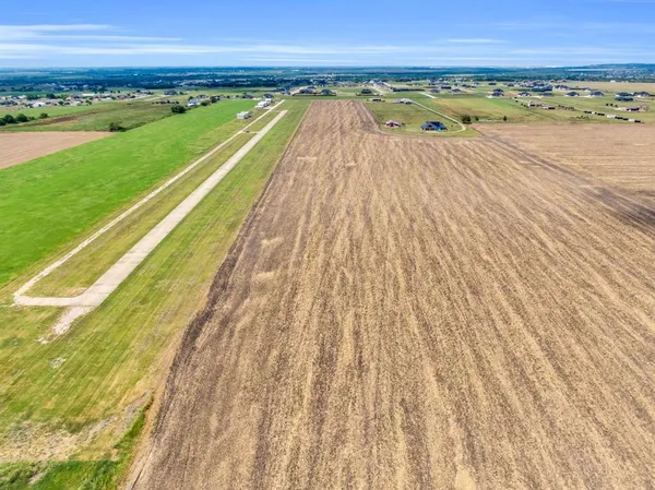 $894,000 | 345 North Armstrong Road, Venus, TX 76084