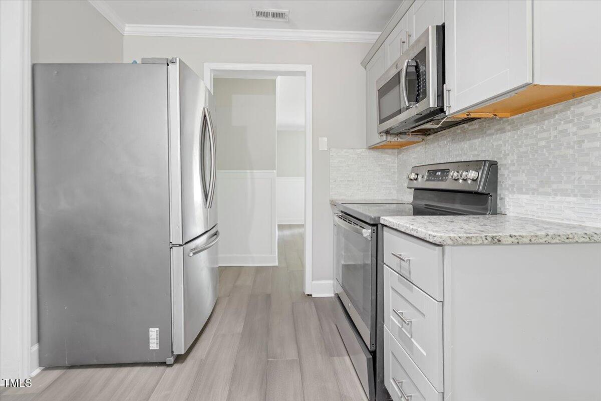 1201 Bacon Street Durham, NC 27703 - Photo 9 of 26 08-DSC04274