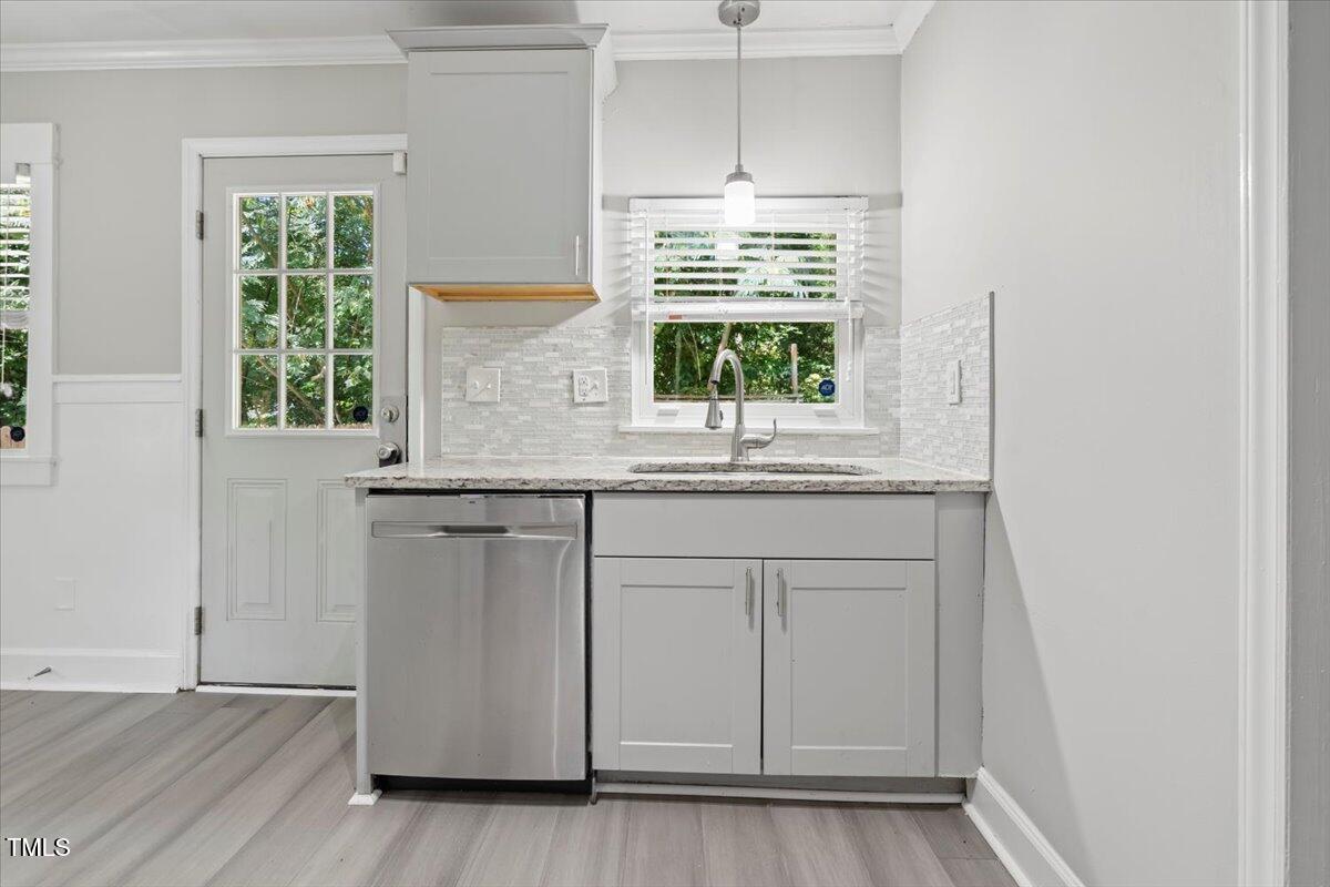 1201 Bacon Street Durham, NC 27703 - Photo 8 of 26 07-DSC04269