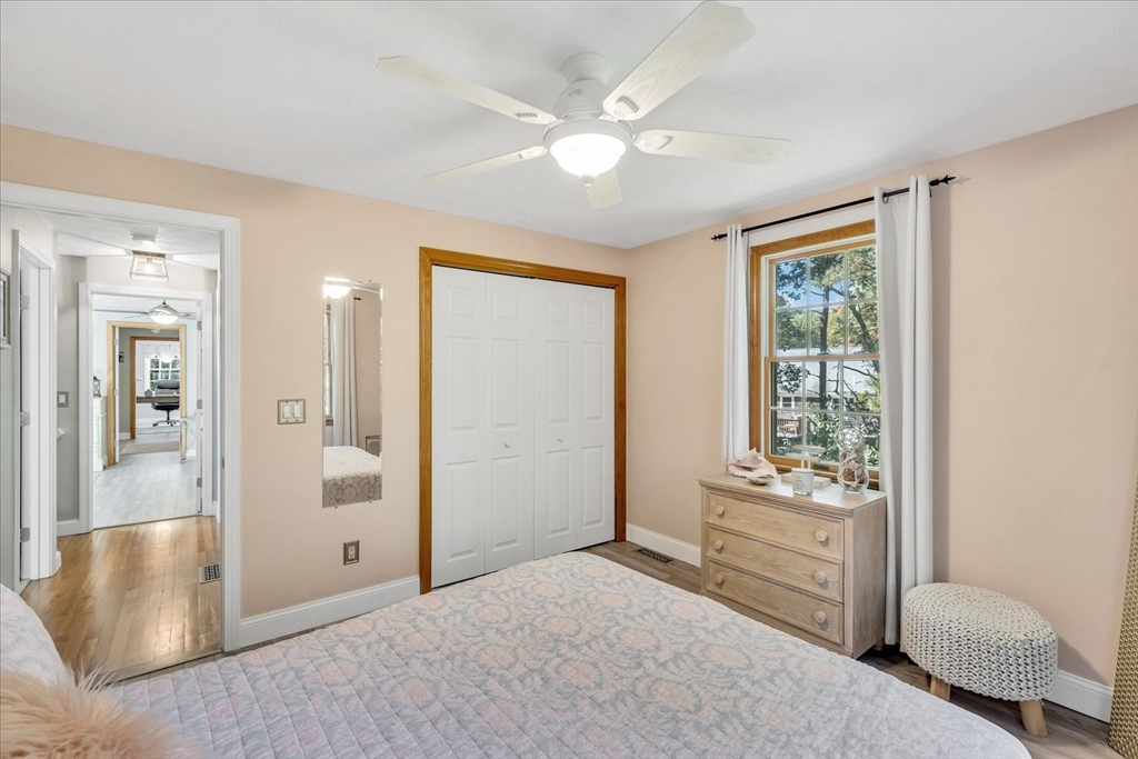 17 Wellfield Road Sandwich, MA 02644 - Photo 27 of 39 a living room with furniture and window