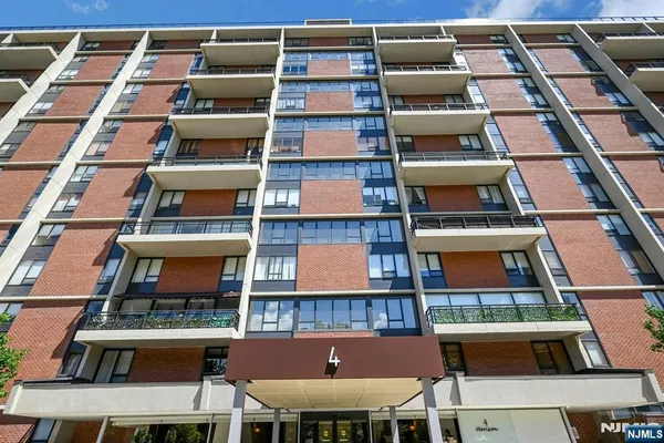$239,000 | 4 Horizon Road, Unit 805, Fort Lee, NJ 07024