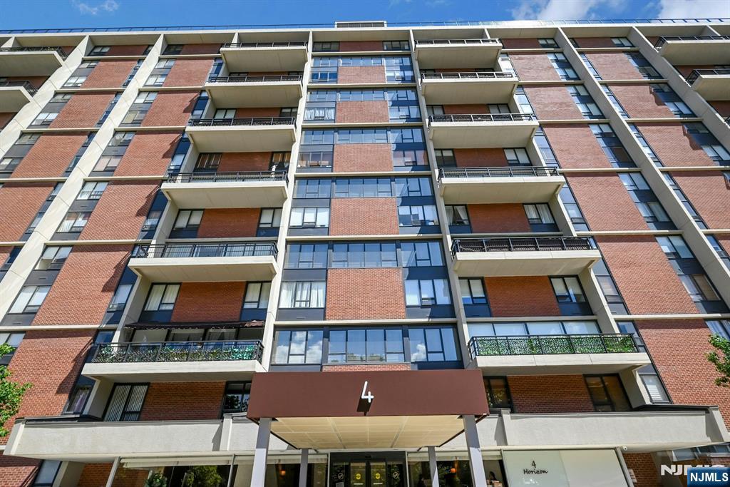 4 Horizon Road, Unit 805 Fort Lee, NJ 07024 - Photo 1 of 16