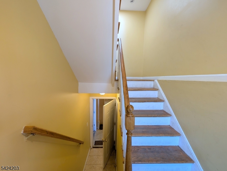 448 Fulton Street Elizabeth Port, NJ 07206 - Photo 3 of 37 a view of entryway