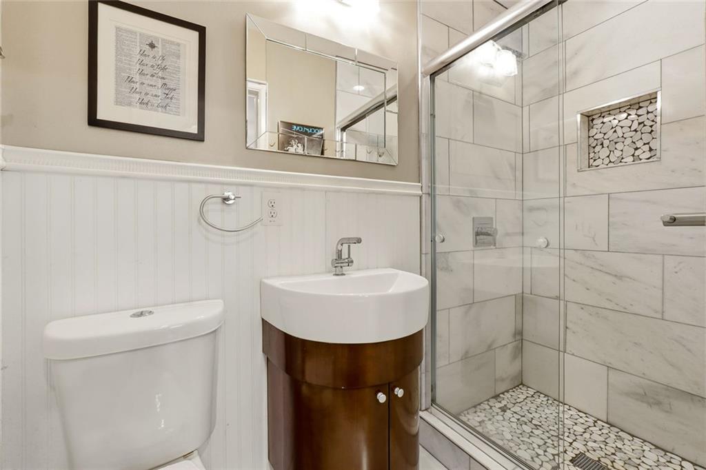 810 Burchill Street Southwest Atlanta, GA 30310 - Photo 13 of 32