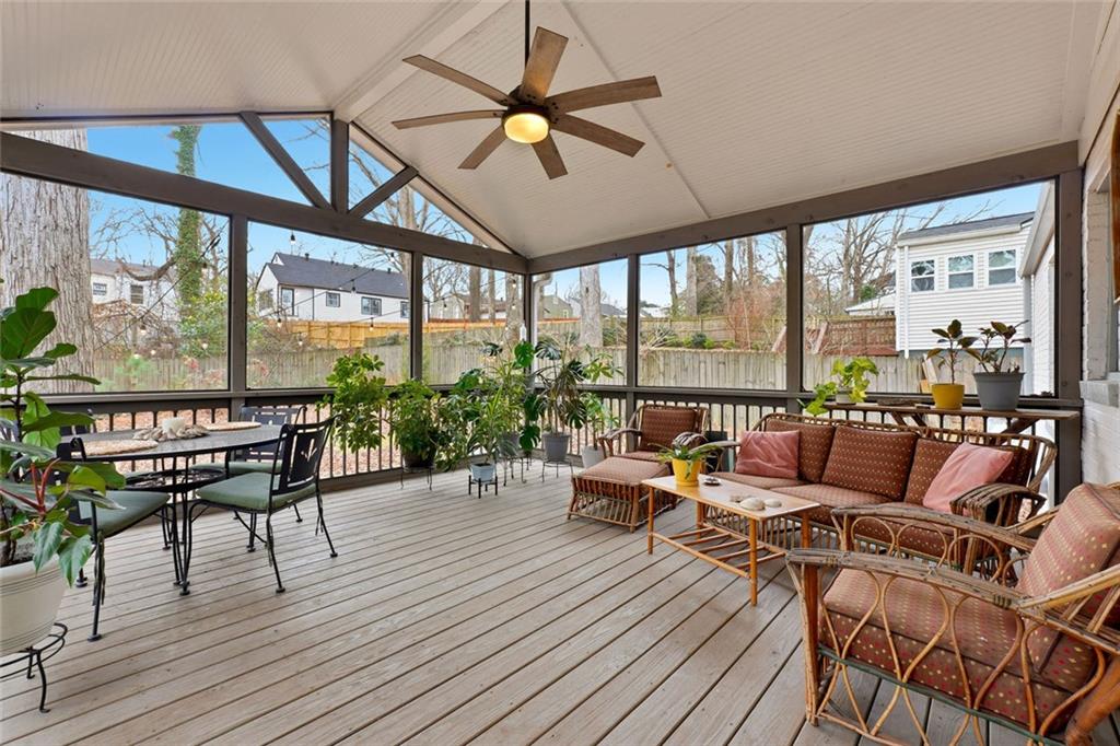 810 Burchill Street Southwest Atlanta, GA 30310 - Photo 19 of 32