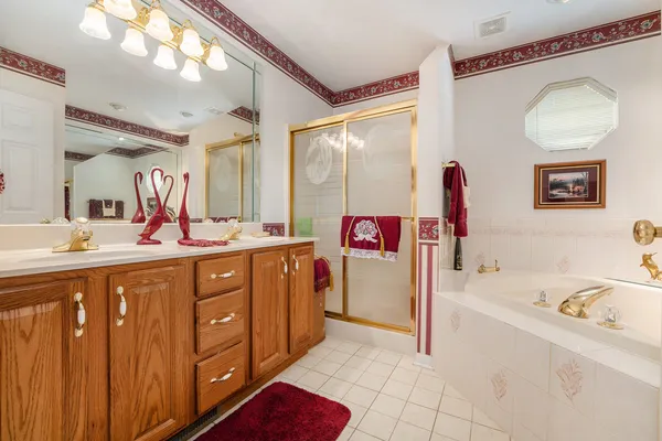 $349,900 | 18358 Willow Lane, Lansing, IL 60438