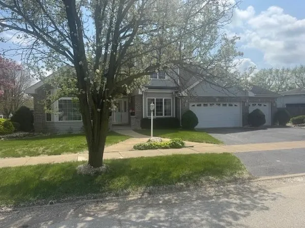 $349,900 | 18358 Willow Lane, Lansing, IL 60438
