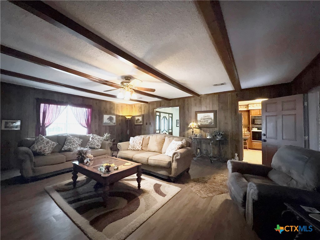 2834 Highway 238 Port Lavaca, TX 77979 - Photo 20 of 45 a living room with furniture and a large window