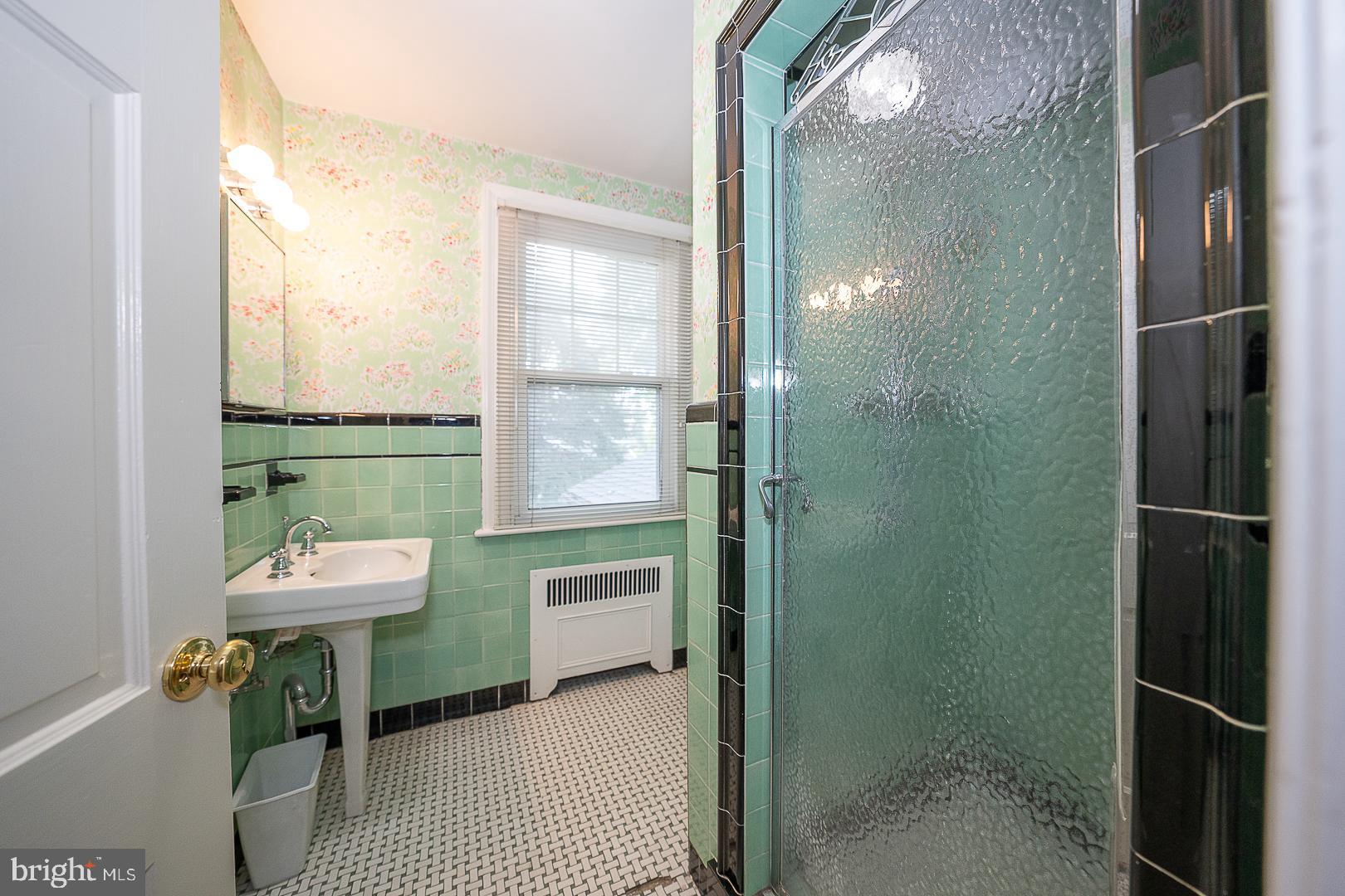 52 Rockglen Road Wynnewood, PA 19096 - Photo 18 of 26 Gallery Image 18
