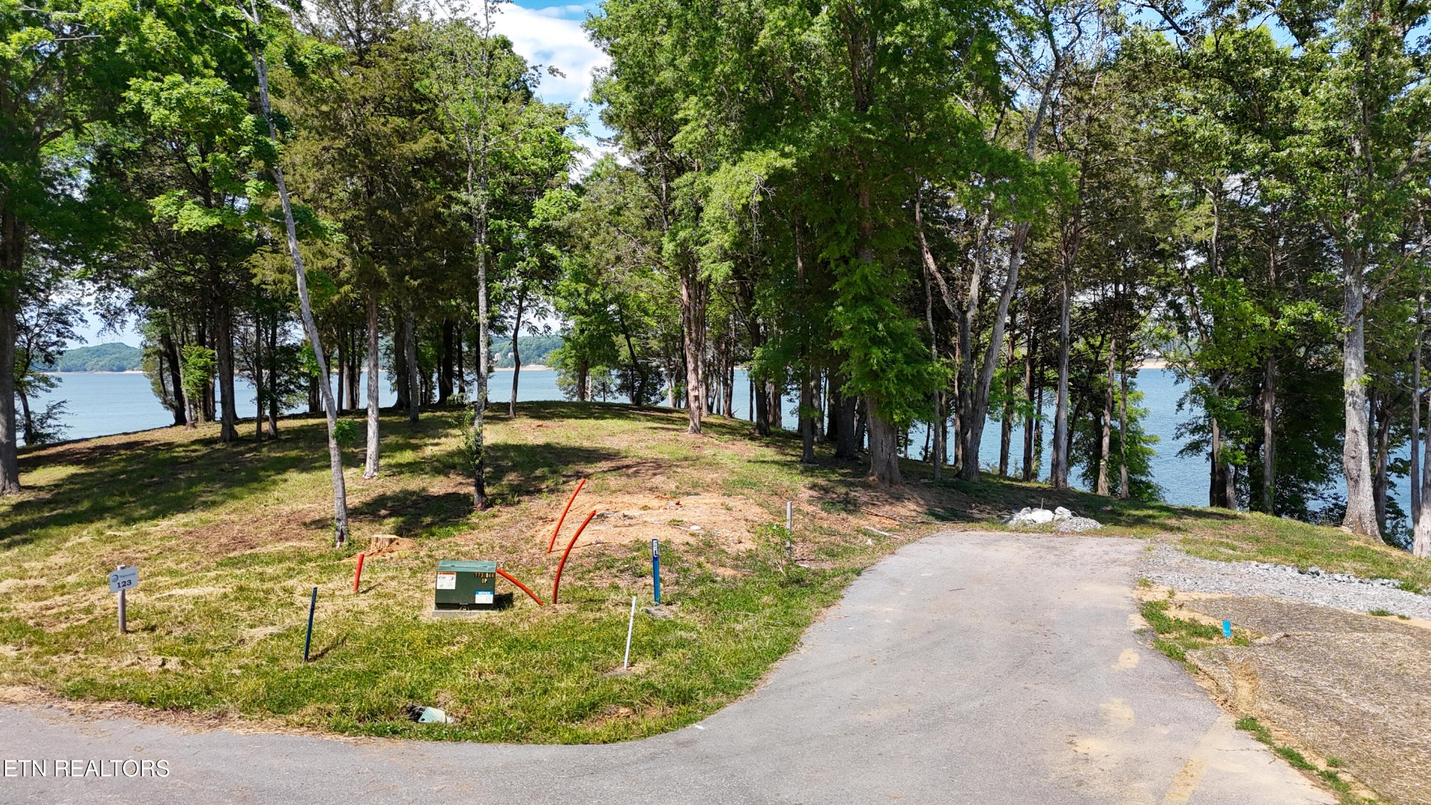 122 Ridge Point Trail Dandridge, TN 37725 - Photo 26 of 33