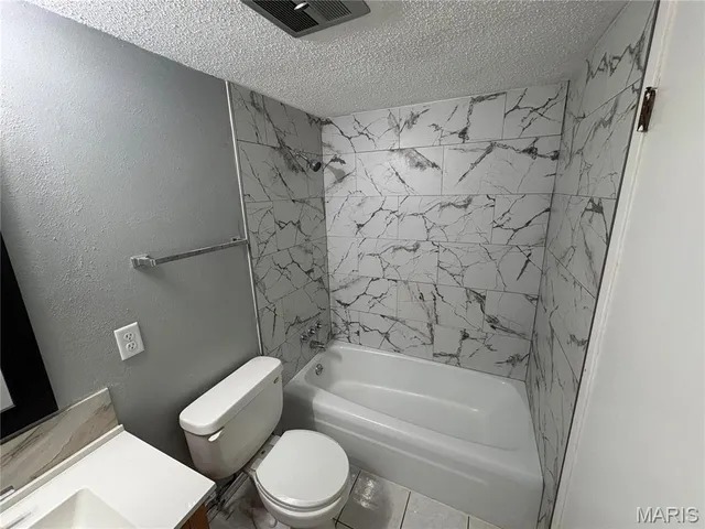 $189,900 | 11428 Surf Side Drive, Spanish Lake, MO 63138