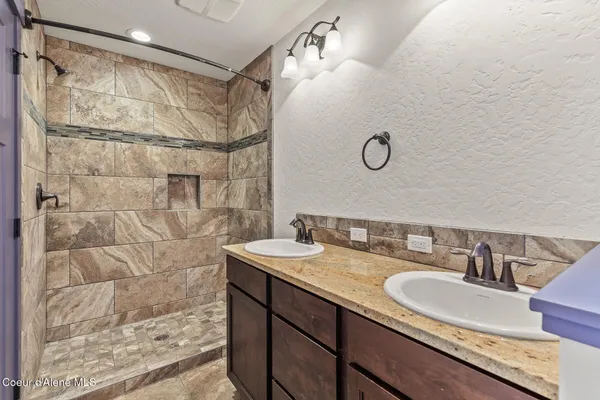 $619,999 | 5471 Corky Court, Spirit Lake, ID 83869