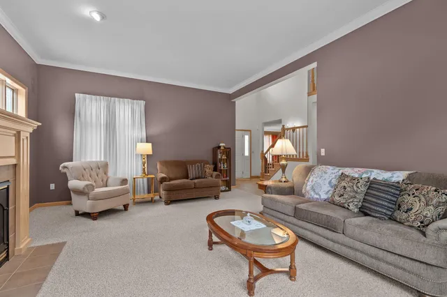 $464,900 | 3034 East Fallcreek Lane, Appleton, WI 54913