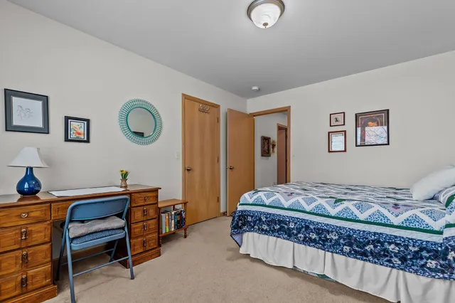 $464,900 | 3034 East Fallcreek Lane, Appleton, WI 54913