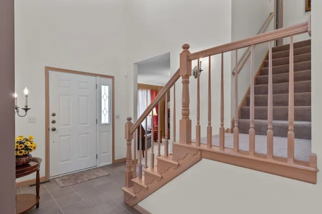 $464,900 | 3034 East Fallcreek Lane, Appleton, WI 54913