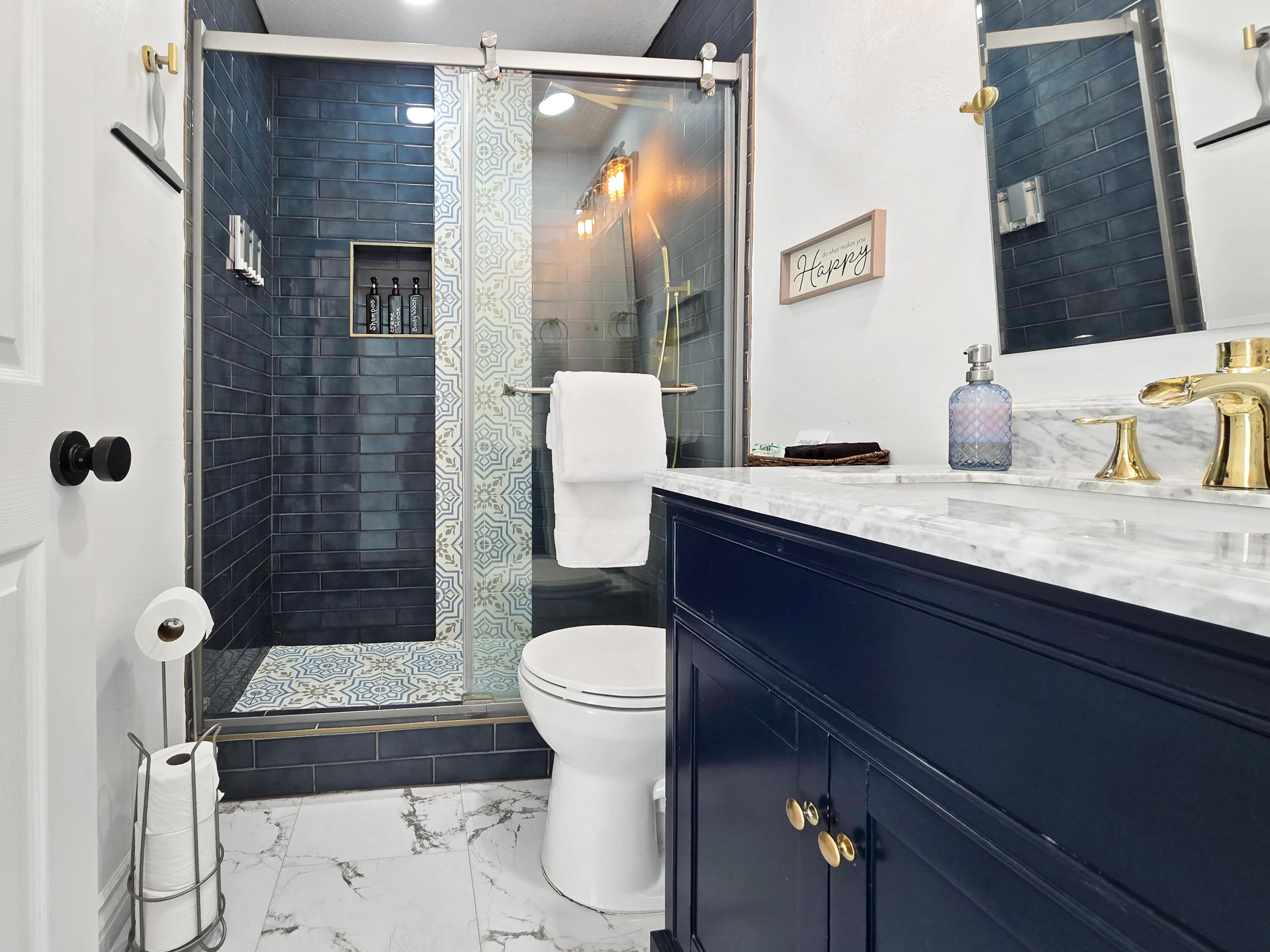 61538 El Reposo Street Joshua Tree, CA 92252 - Photo 12 of 28 Bathroom #1