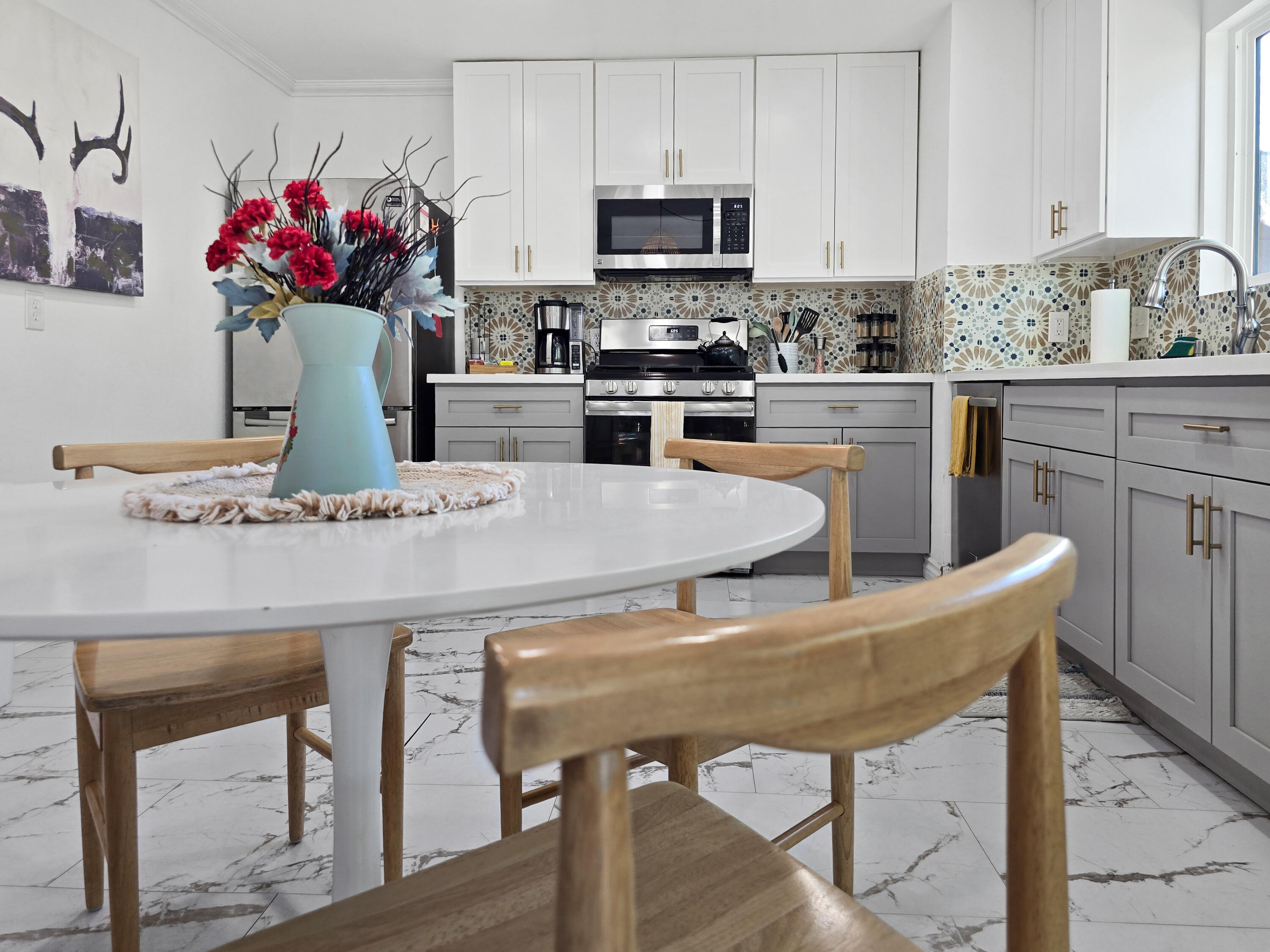 61538 El Reposo Street Joshua Tree, CA 92252 - Photo 7 of 28 Kitchen
