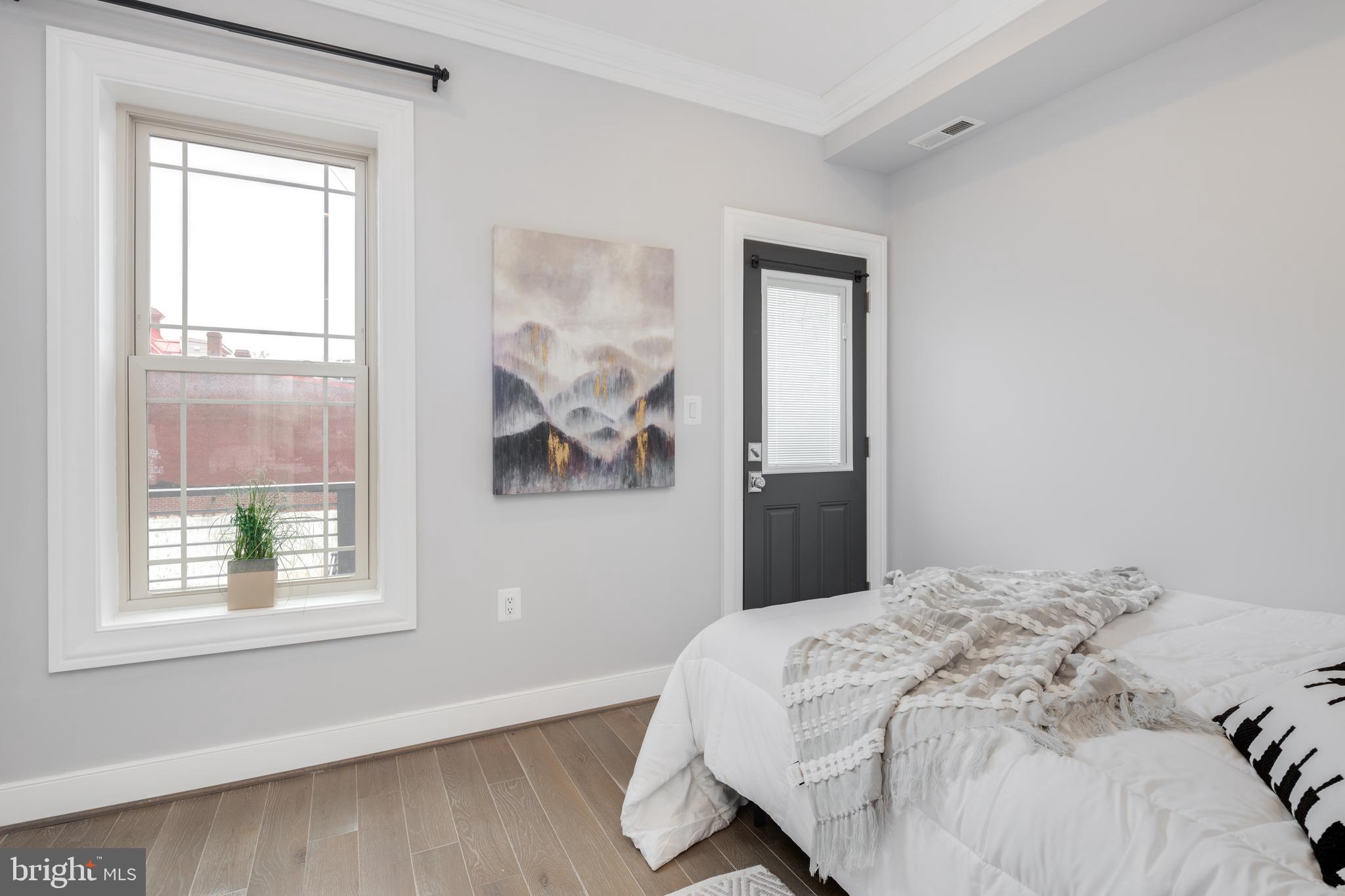 6 R Street Northwest, Unit 201 Washington, DC 20001 - Photo 17 of 38 Gallery Image 17