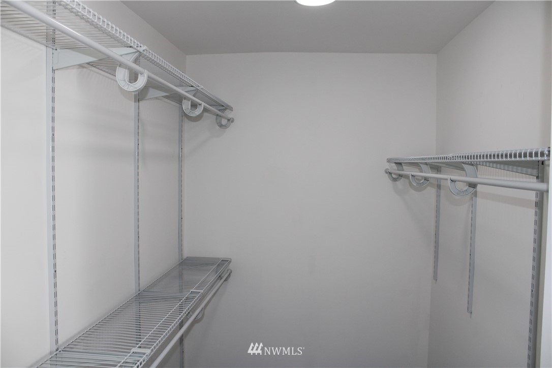 103 Eadon Road Toledo, WA 98591 - Photo 16 of 26 a view of a walk in closet