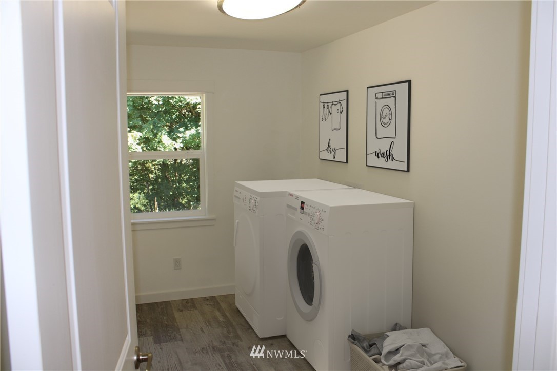 103 Eadon Road Toledo, WA 98591 - Photo 20 of 26 a utility room with dryer and washer