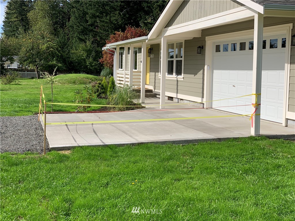 103 Eadon Road Toledo, WA 98591 - Photo 4 of 26 a view of a house with a yard