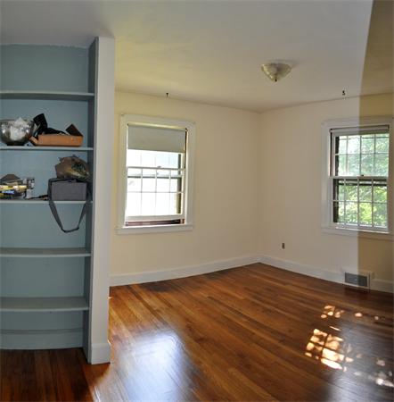 440 Pine Street Amherst, MA 01002 - Photo 6 of 10 Gallery Image 6
