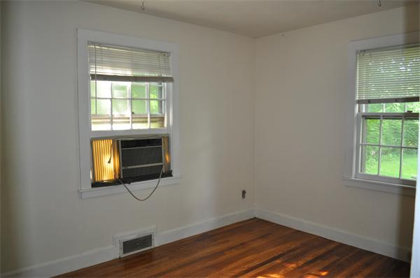 440 Pine Street Amherst, MA 01002 - Photo 7 of 10 Gallery Image 7
