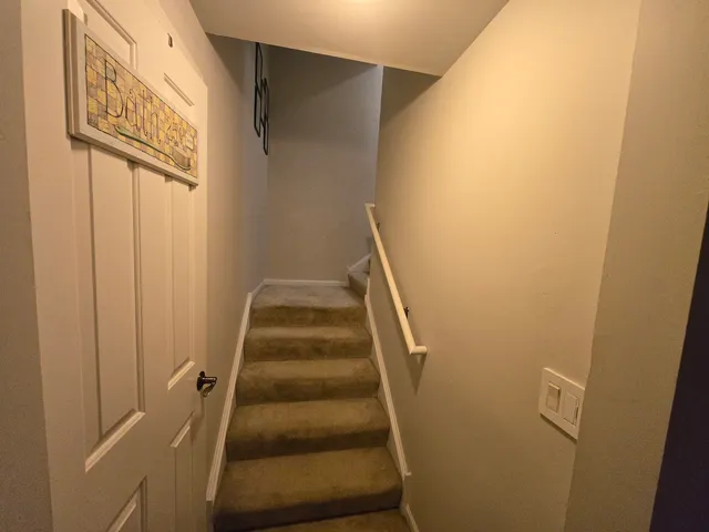 $390,000 | 494 Vaughn Circle, Aurora, IL 60502