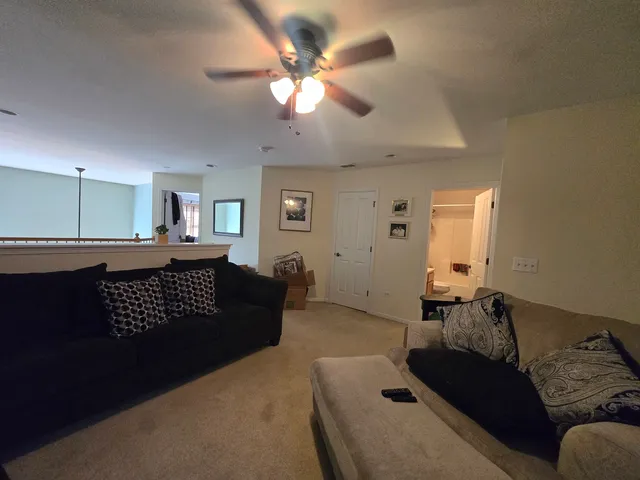 $390,000 | 494 Vaughn Circle, Aurora, IL 60502