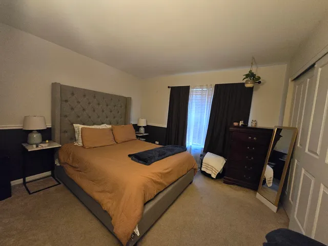 $390,000 | 494 Vaughn Circle, Aurora, IL 60502